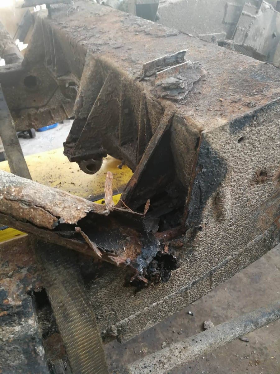 Chassis Swap on a Defender 90 — photograph 2