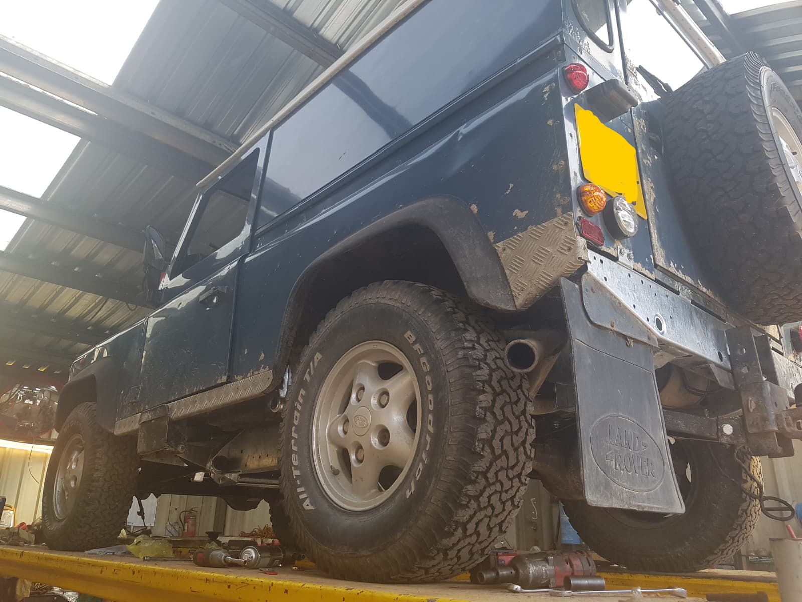 Chassis Swap on a Defender 90 — photograph 5
